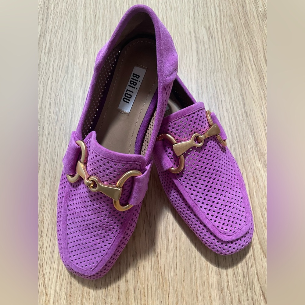 NWOT Bibi Lou Hardware-Detail Perforated Suede Loafers in pink , Sz EU 37/ US 6